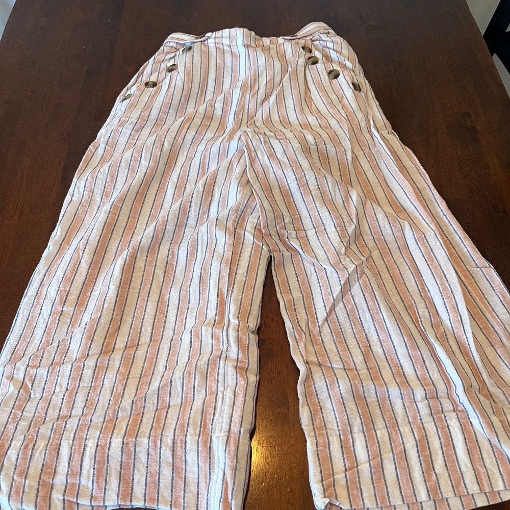 American Eagle wide leg cropped pants- size Small
